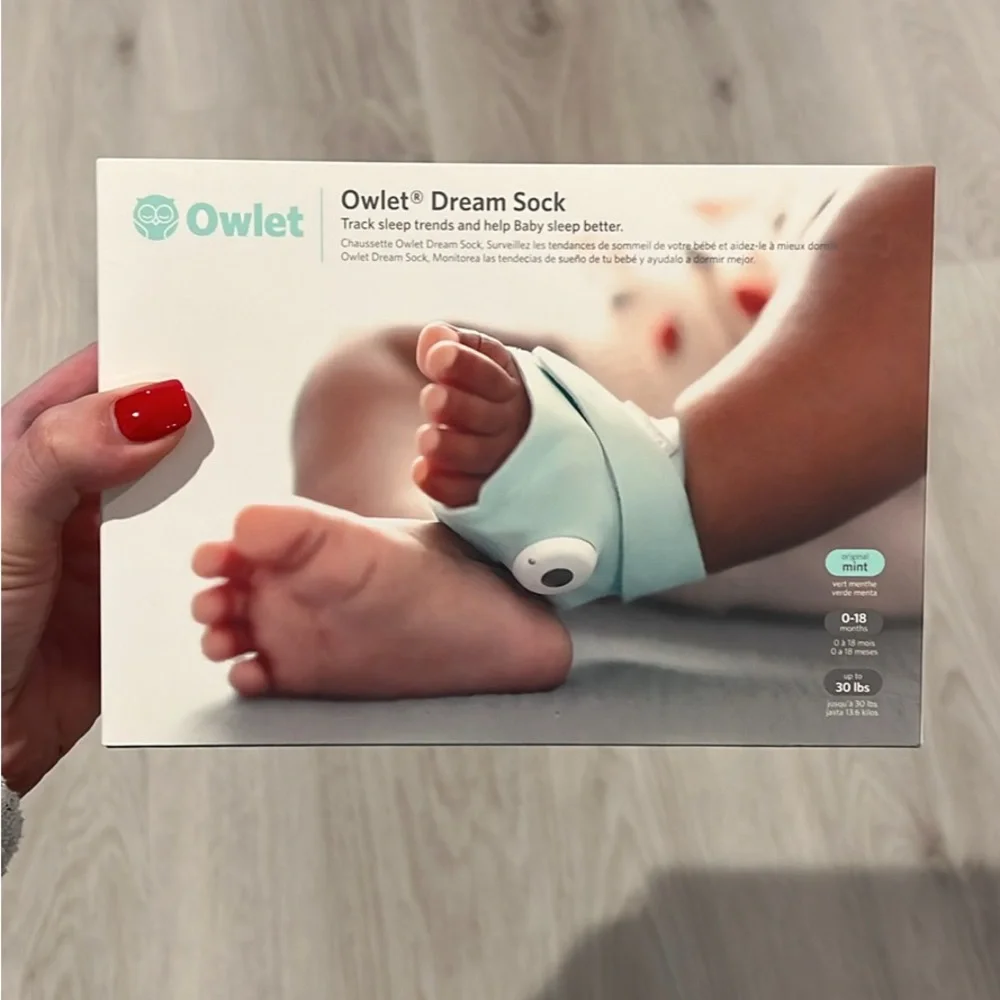 Owlet Dream Sock Baby Monitor and Baby Cam 2
